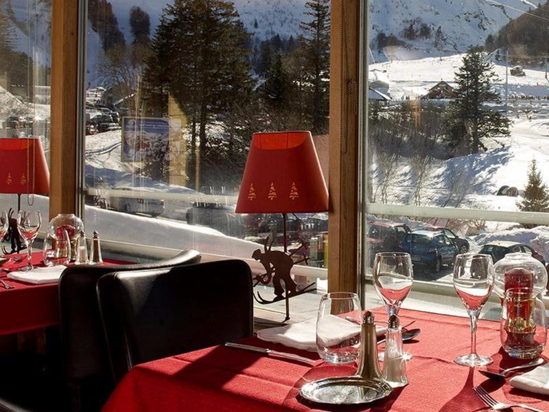 Hotel Du Puy Ferrand , Restaurant La Table De L'Ours Le Mont-Dore Exterior photo